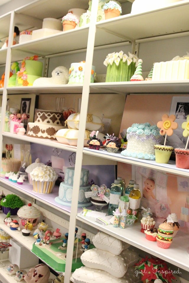 Beautiful Cakes by Wilton Enterprises